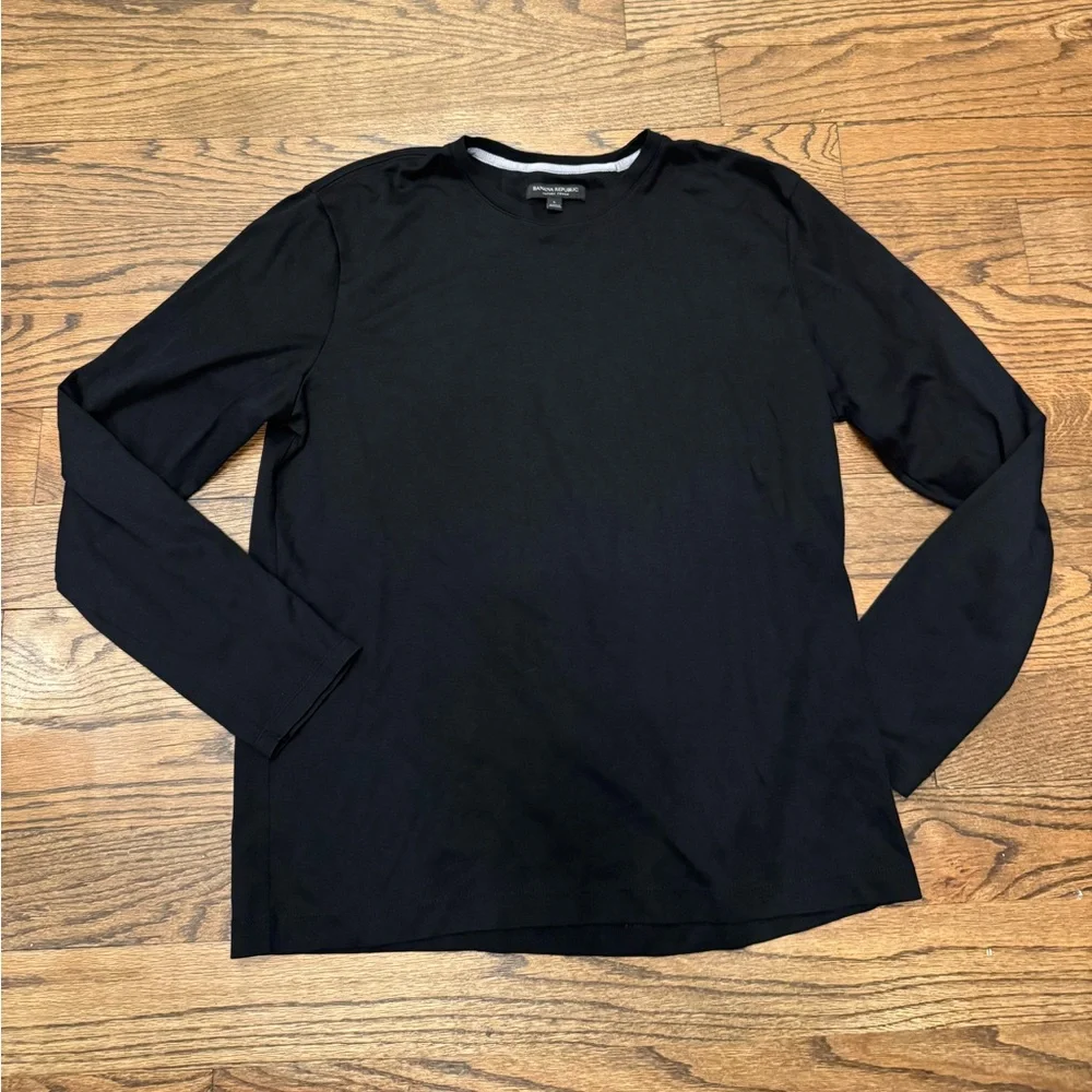 Banana Republic Luxury Touch Black Long Sleeve Tee, Men’s L